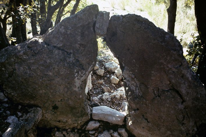 dolmen de riens 1974